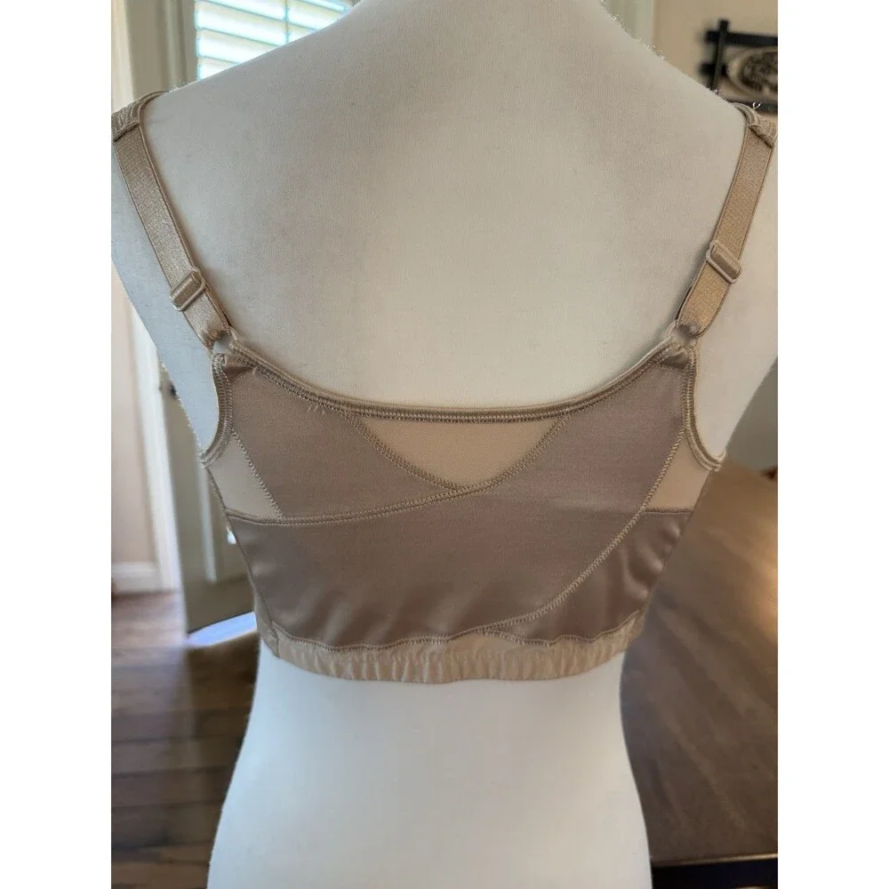 Playtex 18 Hour Front Close Wire-Free Bra 4695 Beige Nude 38D Comfort Support